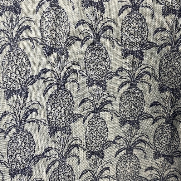 RODD & GUNN linen short sleeve pineapple design shirt button down s… - Picture 4 of 7